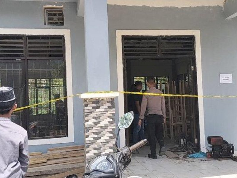 Lokasi balai kerja tempat pelatihan pelajar di Ponpes Al- Wasilah Lemo, di Desa Kuajang, Kecamatan Binunang, Kabupaten Polman yang terbakar pada Sabtu (12/8/2023). (Dok. Fahrun/TribunTimur).