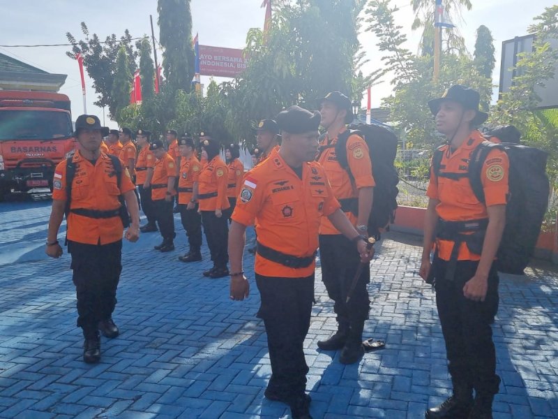 Jelang momentum perayaan 17 Agustus, Basarnas Makassar siaga merah putih yang dilaksanakan setiap tahunnya di Gunung Bawakaraeng. @Jejakfakta/dok. Basarnas Makassar