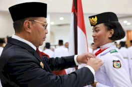 Danny Pomanto Kukuhkan Pasukan Pengibar Bendera Pusaka Kota Makassar 2023