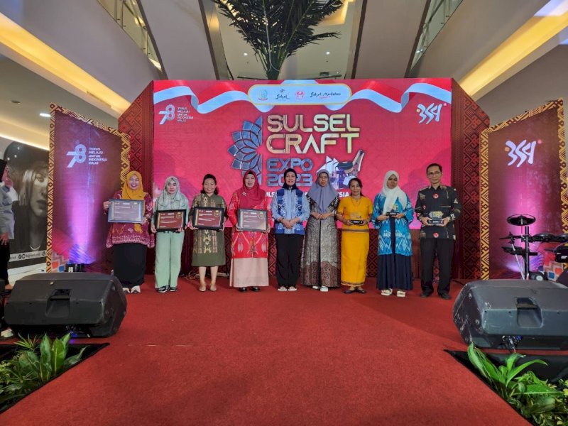 Dekranasda) Kabupaten Bulukumba meraih prestasi di ajang Sulsel Craft 2023 yang digelar di Kota Samarinda Provinsi Kalimantan Timur, 18 - 20 Agustus 2023. @Jejakfakta/dok. Humas Pemkab Bulukumba