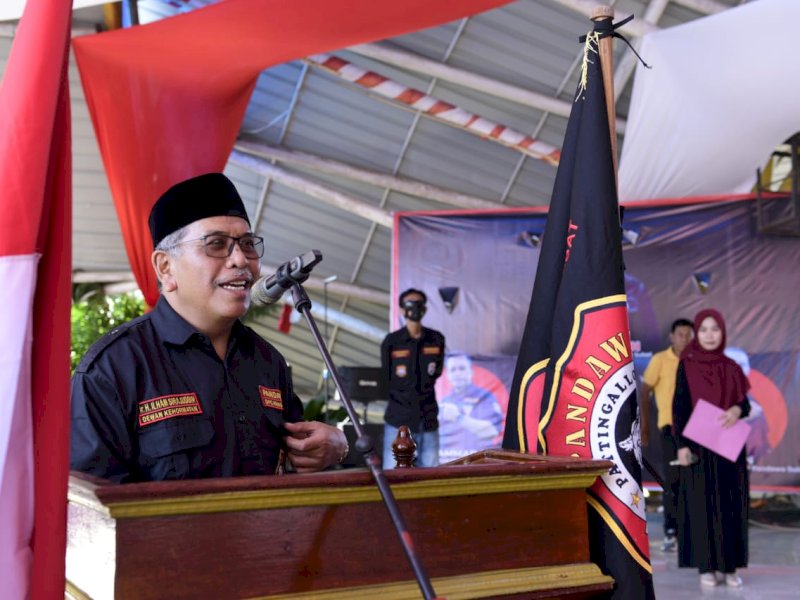 Tokoh Sulsel, Ilham Arief Sirajuddin (IAS) saat memberi sambutan pada Pelantikan DPC Pandawa Pattingalloang Kabupaten Pangkep, di Alun-alun Kota Pangkajene, Jumat (25/08/2023). @Jejakfakta/Reza Arifuddin