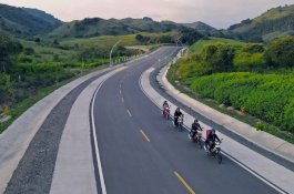 Ekspedisi Indonesia Baru: 400 Hari Keliling Indonesia