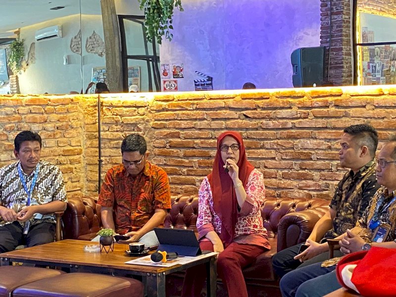 Regional Head 4 Pelindo Enriany Muis saat memberikan penjelasaan dalam &ldquo;Coffee Morning&rdquo; bersama media di Makassar, Jumat (1/9/2023).&nbsp;@Jejakfakta/Atri