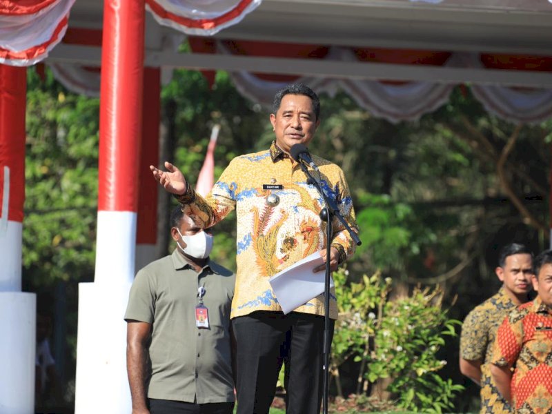 Pj Gubernur Sulsel Bahtiar Baharuddin gelar apel pagi bersama para pejabat Eselon II dan Eselon III, ASN dan Non ASN lingkup Pemerintah Provinsi (Pemprov) Sulsel, Kamis (7/9/2023). @Jejakfakta/dok. Humas Pemprov Sulsel
