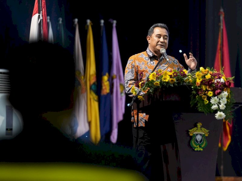 Pj Gubernur Sulsel, Bahtiar Baharuddin, menghadiri Dies Natalis Ke-67 Universitas Hasanuddin (Unhas), di Baruga AP Pettarani Unhas, Sabtu (9/9/2023). @Jejakfakta/dok. Humas Pemprov Sulsel