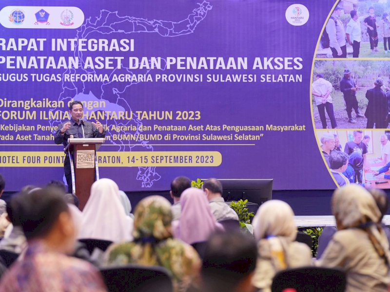  Penjabat Gubernur Sulawesi Selatan (Sulsel), Bahtiar Baharuddin, menghadiri Rapat Integrasi Penataan Aset dan Penataan Akses Gugus Tugas Reforma Agraria (GTRA), di Hotel Four Point by Sheraton Makassar, Kamis (14/9/2023). @Jejakfakta/dok. Humas Pemprov Sulsel
