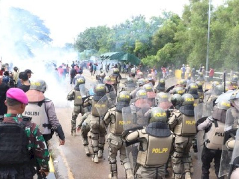 Pengerahan aparat dalam mengawal pematokan lahan di Pulau Rempang tanggal 7 September 2023.(Dok. Polresta Barelang).