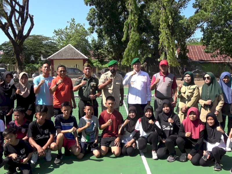  Bupati Pangkep, Muhammad Yusran Lalogau (MYL) resmikan gelanggang tenis bentukan Brigjen TNI (Purn) Andi Baso Amirullah, Minggu (24/9/2023). @Jejakfakta/dok. Humas Pemkab Pangkep