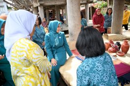 Angka Perkawinan Anak Tinggi di Toraja Utara, Sofha Marwah Minta Pengurus PKK Gencarkan Sosialisasi