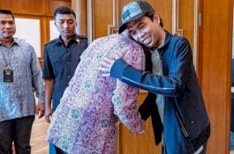 Anwar Ibrahim Membanggakan, PM yang Bisa Khotbah Jumat