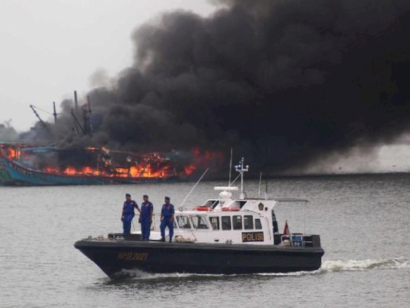 Ilustrasi:  (Pj) Gubernur Sulsel, Bahtiar Baharuddin, akan membentuk Satuan Tugas (Satgas) untuk menjaga kekayaan hayati laut. Terutama untuk mencegah dan menghentikan illegal fishing. (ANTARA FOTO/Septianda Perdana)