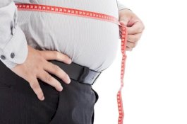 Agar Perut Tak Buncit, Yuk Ikuti Cara Duduk Nabi Saat Makan