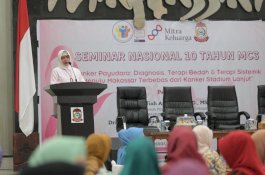 Dorong Kesadaran Soal Kanker Payudara, Indira Yusuf Ismail Berbagi Kisah di Seminar Nasional 10 Tahun MC3
