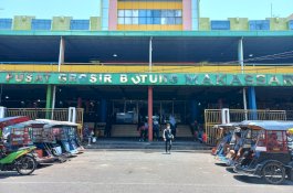 Pengelolaan Diambil Alih Perumda Pasar Makassar, Pedagang Pasar Butung Mulai Berjualan