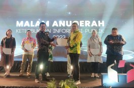 Bawaslu Sulsel Pertahankan Predikat Informatif pada Anugerah KIP