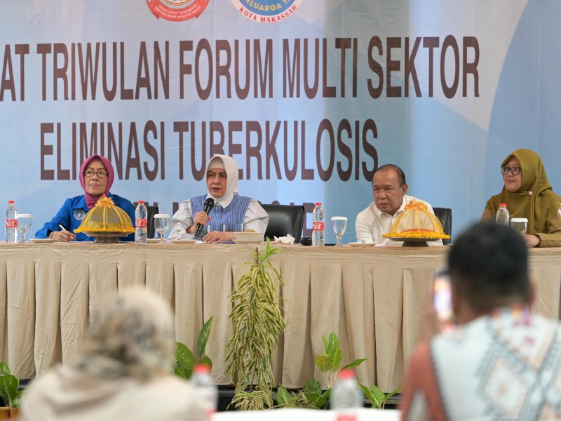 Ketua Forum Multi Sektor (FMS) Eleminasi Tuberkulosis (TB) Makassar Indira Yusuf Ismail menghadiri sekaligus membuka kegiatan Rapat Triwulan FMS TB Kota Makassar di Hotel Santika, Senin (23/10/2023). @Jejakfakta/dok. Humas Pemkot Makassar