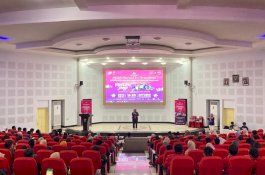 KPU Makassar Nobar Kejarlah Janji di Unhas, Tumbuhkan Semangat Pemilih Muda 