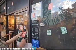 Masyarakat Brooklyn Amerika Serikat Protes Starbucks, Tempeli Tulisan "Zionis adalah Teroris"