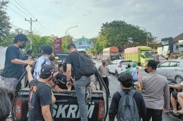 Demo Tolak Politik Dinasti di Makassar Dibubarkan, Polisi: Kami Dapat Komplain Warga Sudah 5 Hari Macet