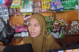 Viral Perempuan Penjaga Warung Kelontong Lawan Perampokan di Makassar, Ini Ceritanya!
