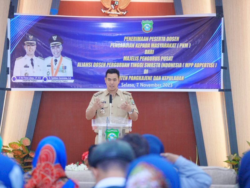 Bupati Pangkep, Muhammad Yusran Lalogau (MYL) menerima kedatangan Aliansi Dosen Perguruan Tinggi Swasta Indonesia (ADPERTISI), di aula Rujab Bupati Pangkep, Selasa (7/11/2023). @Jejakfakta/dok. Humas Pemkab Pangkep