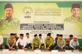 Jusuf Kalla Lantik Andi Muhammad Bau Sawa Jadi Ketum DMI Sulsel