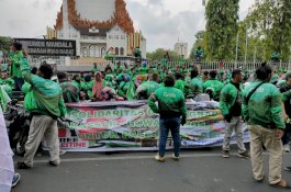 Aksi Kemanusiaan, Pengemudi Ojol di Makassar Konvoi Galang Dana untuk Palestina