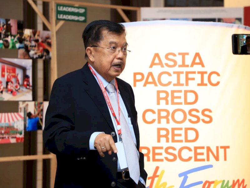 Jusuf Kalla memberikan keterangan usai Pertemuan ke-11 Palang Merah dan Bulan Sabit Merah se-Asia Pacific, Rabu (22/11/2023) siang di Hanoi - Vietnam. @Jejakfakta/dok. Tim Media JK