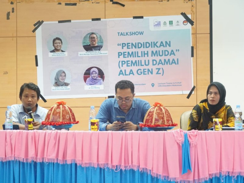 JPPR Sulawesi Selatan menggelar diskusi "Pendidikan Pemilih Muda (Pemilu Damai Ala Gen Z)" di Kampus Universitas Negeri Islam (UIN) Alauddin Makassar, Rabu (22/11/2023).&nbsp;@Jejakfakta/Samsir