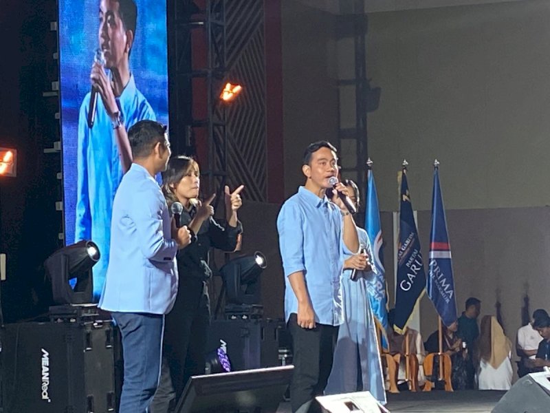 Calon Wakil Presiden (Cawapres), Gibran Rakabuming Raka saat bertemu partai koalisi KIM di Makassar, Jumat (24/11/2023) malam.&nbsp;@Jejakfakta/atri