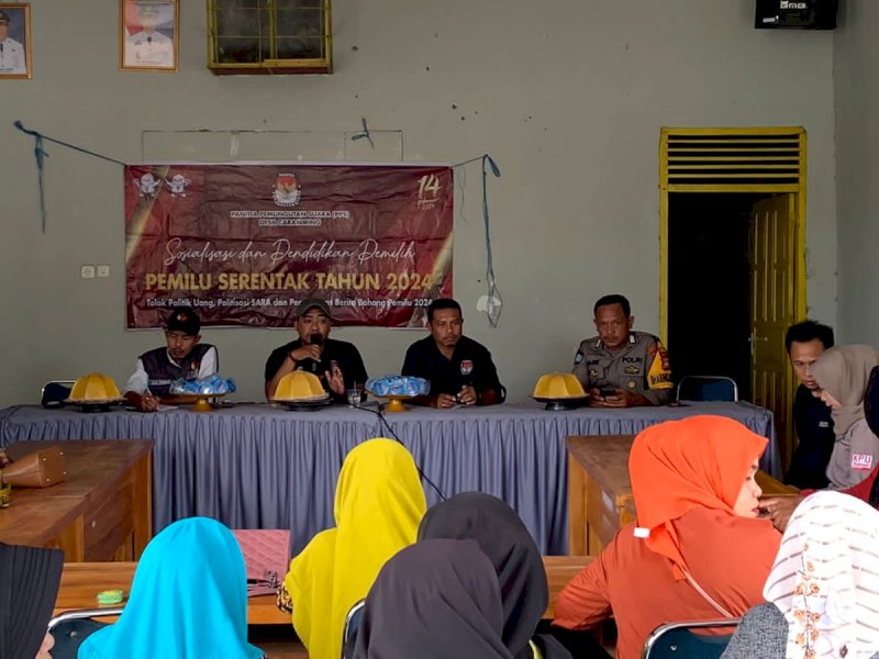 Badan Adhoc KPU dalam mengoptimalkan kegiatan sosialisasi dan pendidikan pemilih di tingkat desa dan kecamatan, menyasar pemilih pemula, disabilitas atau kelompok rentan dan pemilih perempuan,  Kamis (30/11/2023). @Jejakfakta/dok. Istimewa