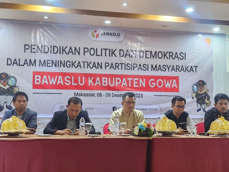 Bawaslu Kabupaten Gowa menggelar Pendidikan Politik dan Demokrasi Dalam Meningkatkan Partisipasi Masyarakat di Hotel Remcy, Makassar, Jumat (8/12/2023). @Jejakfakta/Samsir