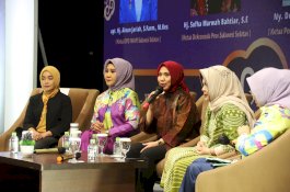 Tak Kuasa Tahan Tangis, Sofha Marwah Kagumi Perjuangan Para Ibu Asuh Anak Disabilitas