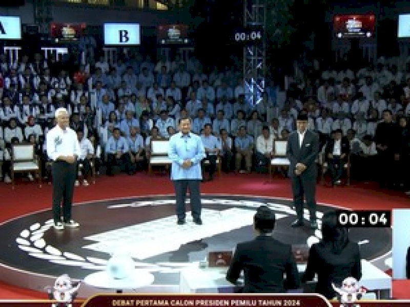 Debat pertama capres untuk Pemilu 2024, Selasa 12 Desember 2023.