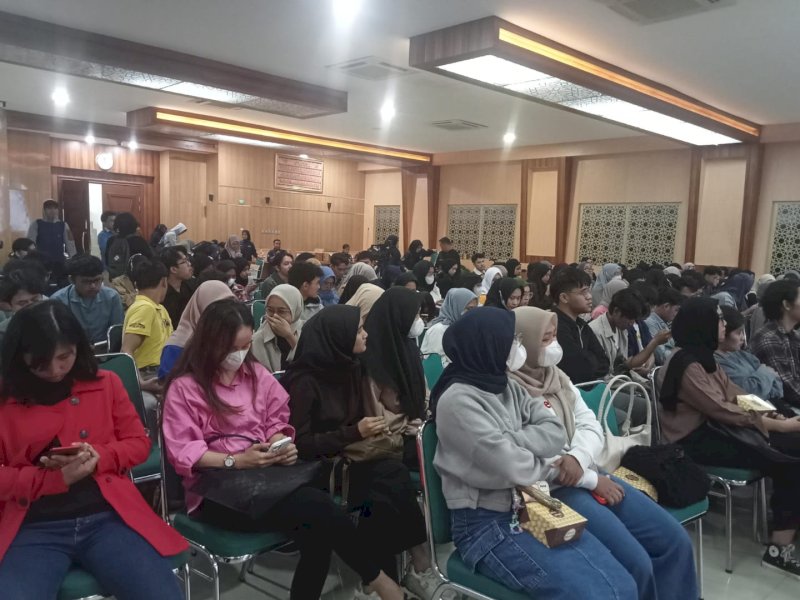 Medialink bekerja sama dengan LinkDeHAM Yogya dan Aliansi Jurnalis Independen (AJI) menyelenggarakan program pelatihan literasi digital di kalangan muda dan kampus. @Jejakfakta/dok. Istimewa