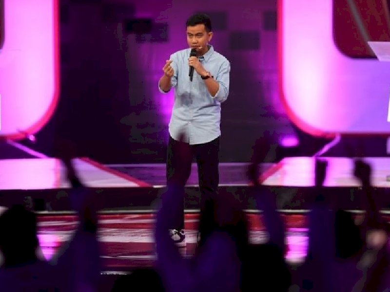 Calon wakil presiden nomor urut 2 Gibran Rakabuming Raka menyampaikan gagasannya saat debat calon wakil presiden Pemilu 2024 di JCC, Jakarta, Jumat (22/12/2023). (ANTARA FOTO/Akbar Nugroho Gumay)
