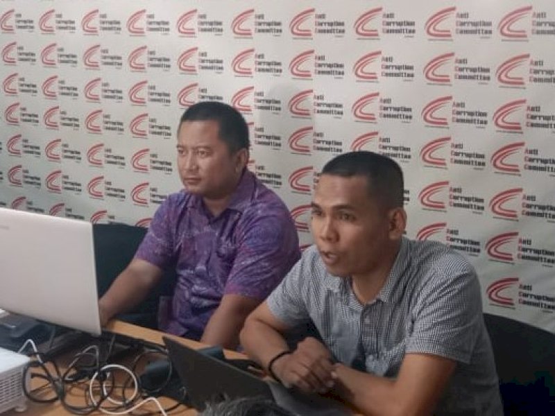 Wakil Ketua Eksternal ACC Sulawesi, Hamka saat memberikan keterangan kepada wartawan di kantor ACC di Makassar, Senin (8/1/2024) sore. @Jejakfakta/Samsir