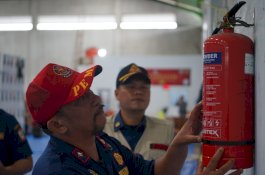Wujudkan Pemilu Damai, Kadis Damkar Makassar Tinjau Sistem Proteksi Kebakaran Gudang Logistik Pemilu