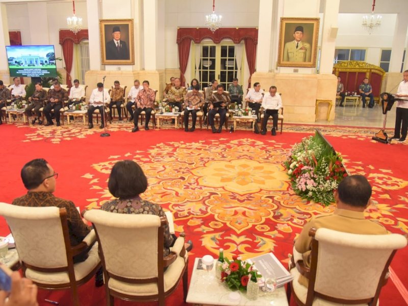 Presiden Jokowi pimpin Sidang Kabinet Paripurna di Istana Negara, Jakarta, Selasa (09/01/2023). (Humas Setkab/Rahmat).