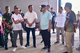 Pantau Persiapan Pemilu 2024 di Bone, Pj Gubernur Minta Antisipasi Mobilisasi TPS ke Daerah Terpencil