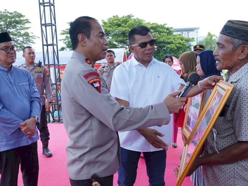 Kapolda Sulawesi Selatan (Sulsel) Irjen Pol Andi Rian R Djajadi melakukan kunjungan kerja di Kabupaten Bulukumba. @Jejakfakta/dok. Humas Pemkab Bulukumba