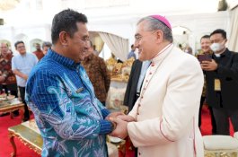 Sebelum Pelantikan Uskup Baru, Dubes Vatikan bertemu Pj Gubernur Sulsel