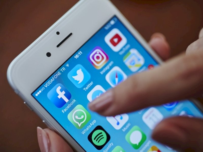 Ilustrasi Media Sosial. Platform Youtube menjadi tempat ditemukan hoaks terbanyak, sejumlah 44.6%. (Foto: Getty Images/bombuscreative)
