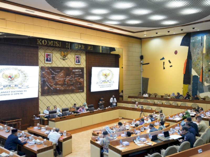 Rapat Dengar Pendapat Bawaslu bersama Komisi II DPR, Kemendagri, KPU, dan DKPP, di Gedung DPR RI, Senin (5/2/2024).