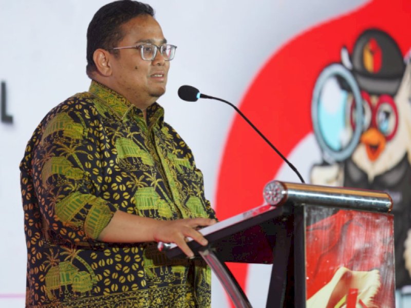 Ketua Bawaslu Rahmat Bagja saat memberikan sambutan Konsolidasi Nasional Persiapan Pengawasan Tahapan Masa Tenang, Pemungutan dan Penghitungan Suara Pada Pemilu 2024, di Jakarta, Senin (5/2/2024) malam.(Bawaslu RI/Hendi Purnawan).