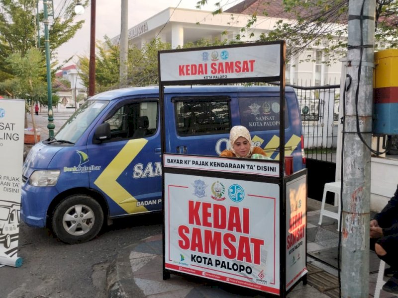 Salah satu layanan unggulan samsat di Kedai Samsat Kota Palopo. @Jejakfakta/dok. Bapenda Sulsel