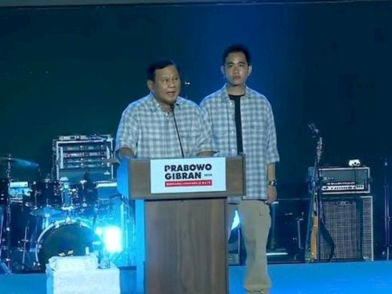 Paslon nomor urut 2 Prabowo Subianto dan Gibran Rakabuming Raka pidato kemenangan versi quick count di Istora Senayan, Jakarta, Rabu (14/2/2024.(tangkapan layar YouTube Waktunya Indonesia Maju).