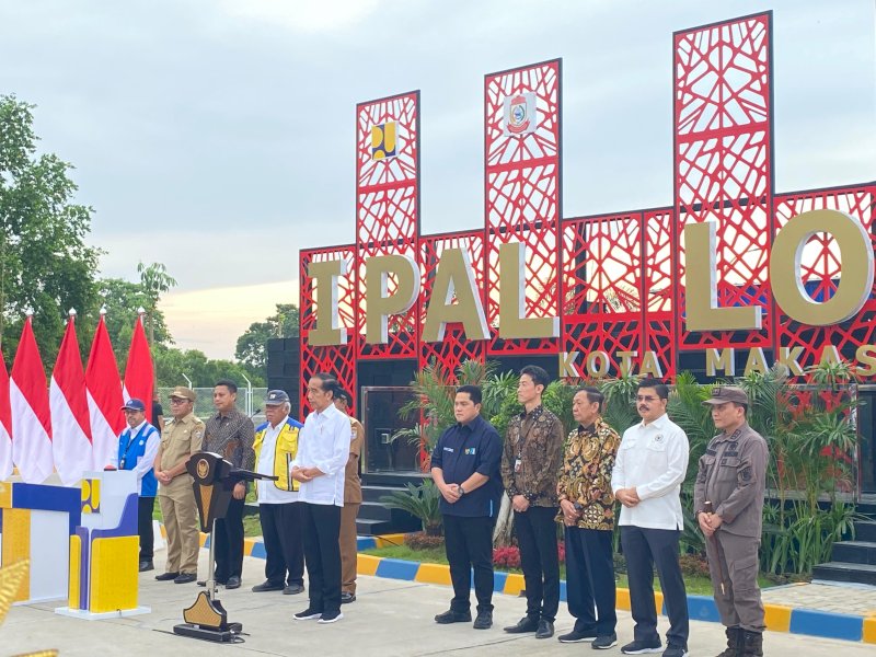 Presiden RI, Joko Widodo meresmikan Instalasi Pengelolaan Air Limbah (IPAL) Losari Jl, Metro Tanjung Bunga, Makassar, Kamis (22/2/2024).&nbsp;@Jejakfakta/Atri