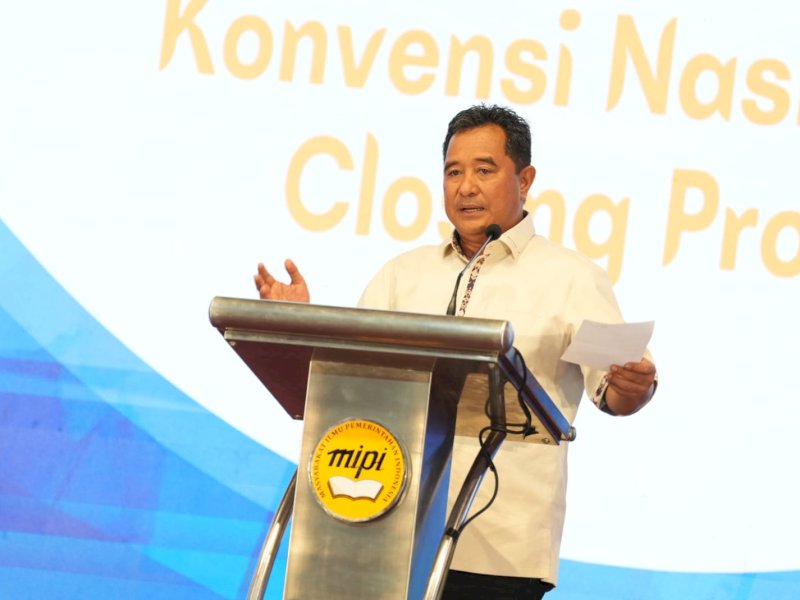 Pj Gubernur Sulawesi Selatan (Sulsel), Bahtiar Baharuddin, menjadi pembicara kunci pada kegiatan Prominent Leaders Academy (PLA)  yang dilaksanakan oleh MIPI, di Hotel Bidakara, Jakarta, Minggu (3/3/2023). @Jejakfakta/dok. Humas Pemprov Sulsel