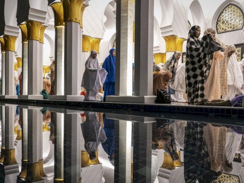 Salat Tarawih. Foto: (Getty Images/Ulet Ifansasti)